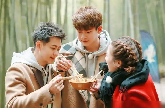 来看鬼鬼吴映洁的家居照装修精致网友白敬亭最宠的女明星