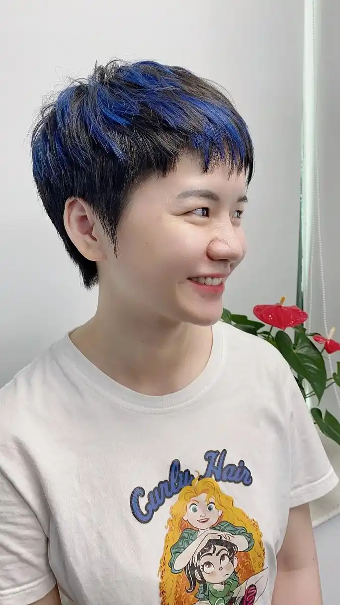 让短发更具时尚感!