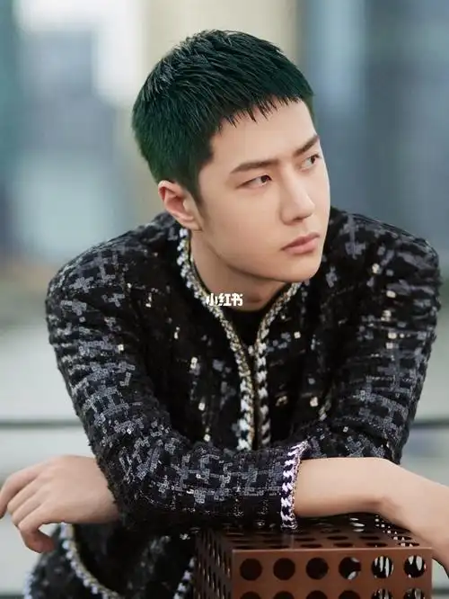 绿色的头发酷盖王一博