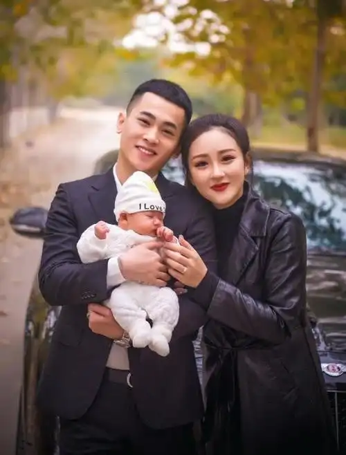 吴迪壕花2万给九儿取名字,看到大名后,网友:就这值得吗?_快手