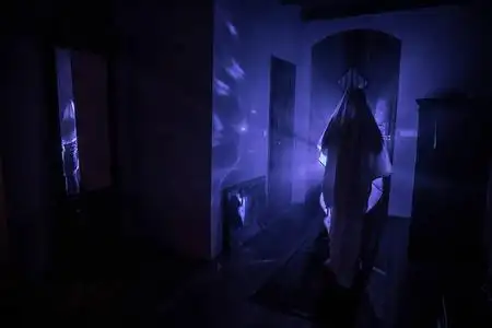 黑暗里的光图片