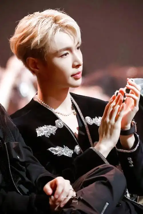 张艺兴[超话]##微博音乐盛典