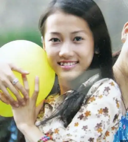 弦子原来是整容达人 整形前后很震撼