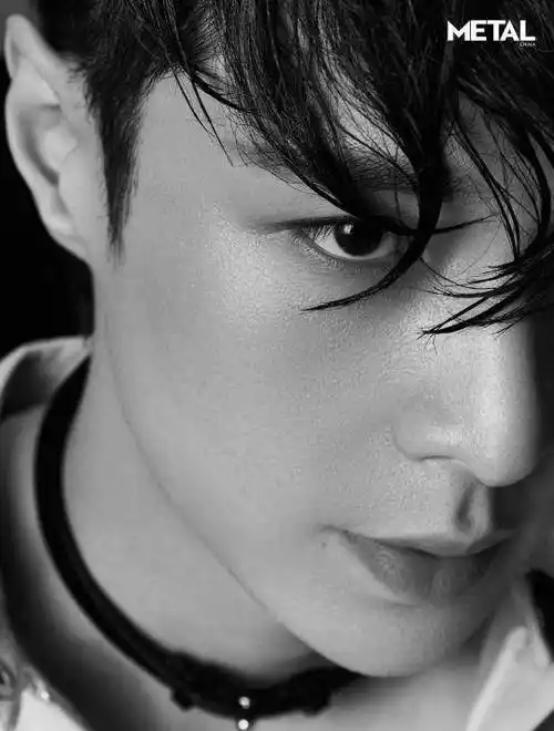 原创五位男明星黑白大片来袭朱一龙王一博吴磊龚俊张艺兴