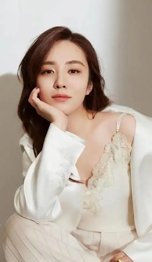 王晓晨高清性感写真_网易订阅