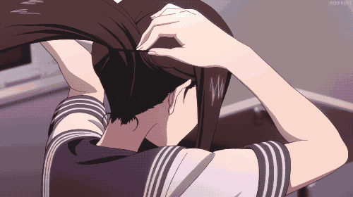 头发长只会扎马尾?这几种发型让你又美又有女人味!