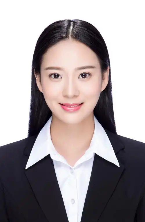 摄影师庞俊雪的写真摄影作品《最美证件照样片 庞大师肖像系统》