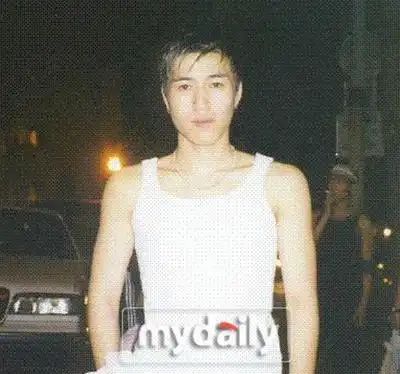 高耀太成员金钟民出道前照片曝光 判若两人