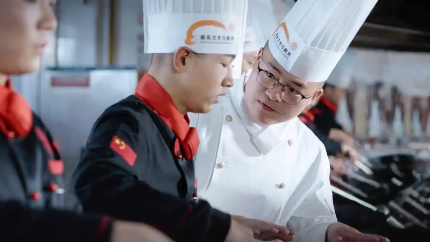 去哪学烧饼技术培训,陕西新东方烧饼培训班