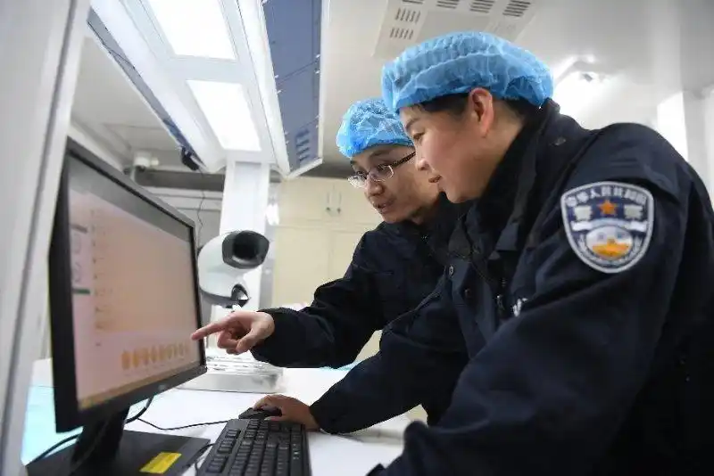 城事_ "法医秦明"师姐带你走进真实的法医世界