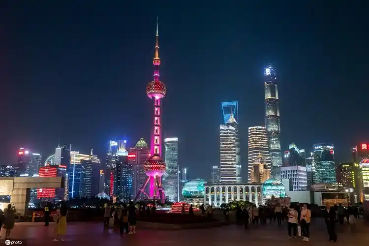 上海外滩夜色繁华 浦江两岸城市风景迷人