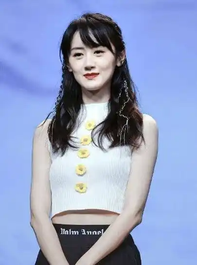 袁冰妍新剧《雷霆令》剧照流出,海报被p到判若两人,直接认不出_女孩