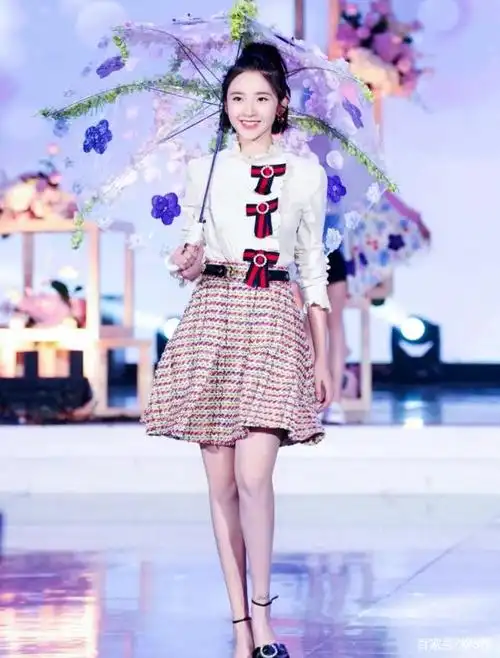 今日图集分享:唐艺昕