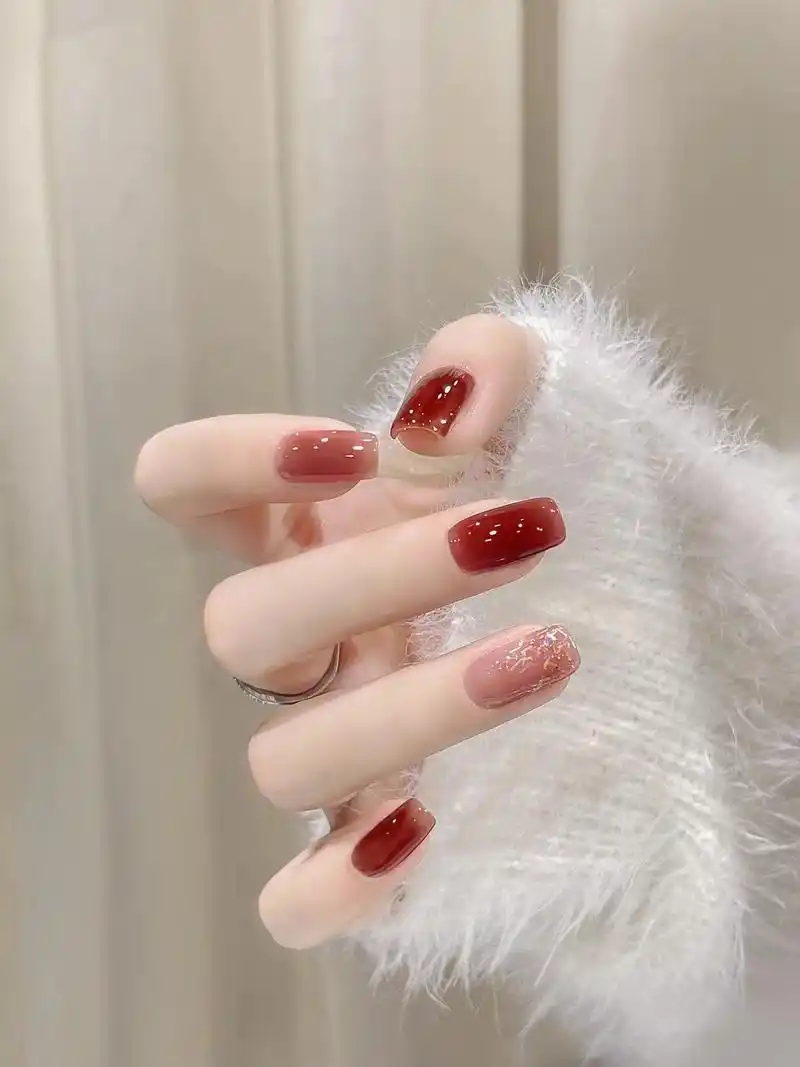 梅子豆沙 跳色美甲 超温柔气质#美甲 #高级显白美甲 #温柔美甲分享