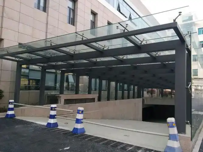 天津车库玻璃棚_系统阳光房_断桥铝门窗厂家-天津罗克达工程有限公司