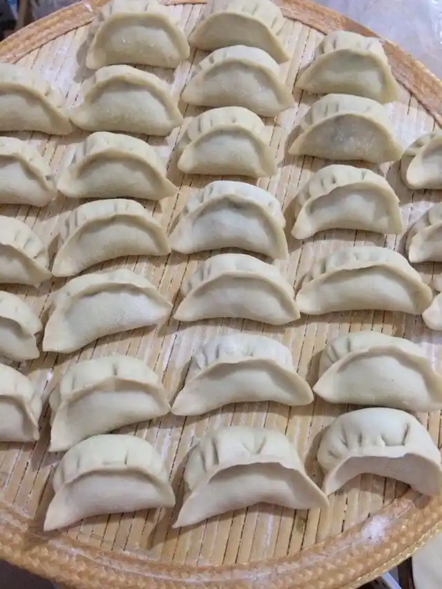 猪肉香菜饺子的做法