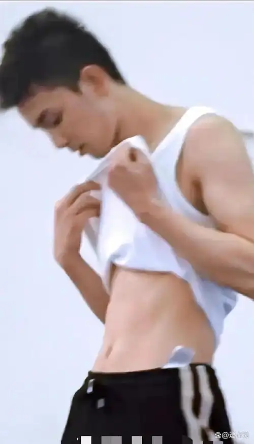 20大性感男神新鲜出炉,成毅19龚俊17刘学义16黄景瑜15肖战登顶