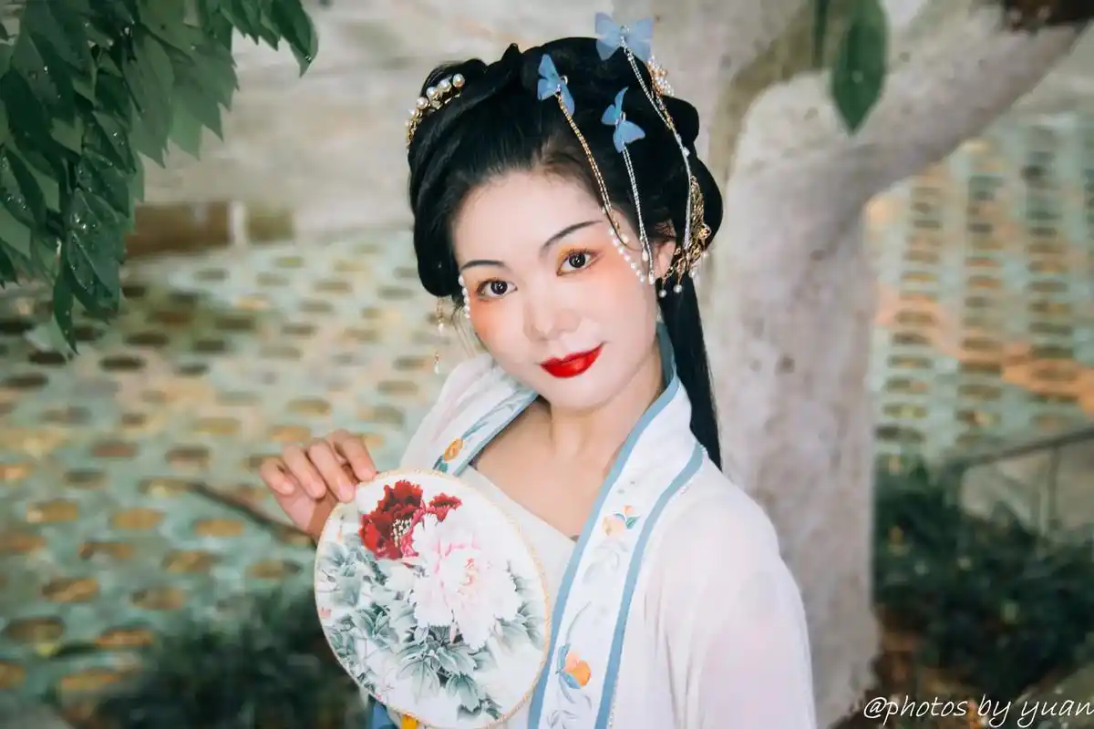 #汉服摄影 #古风摄影 - 抖音