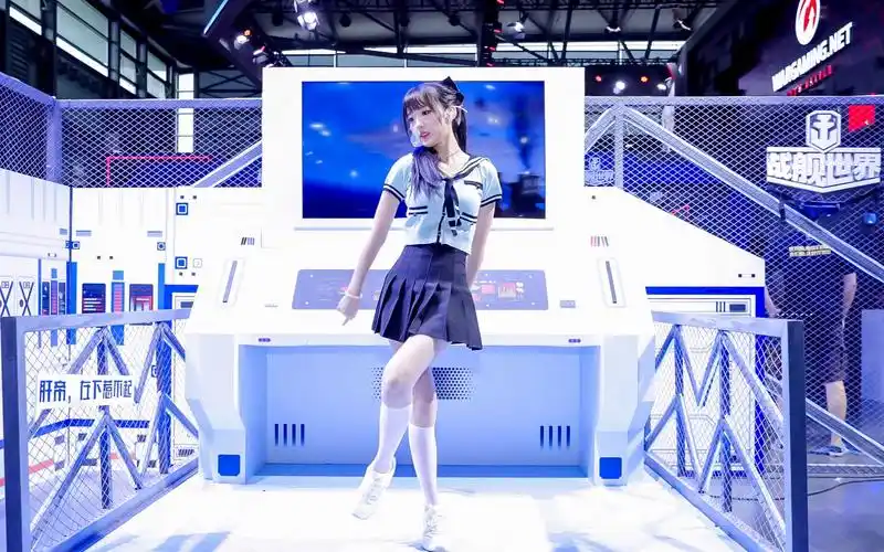 怦然心动!兔总裁现身《战舰世界》cj现场