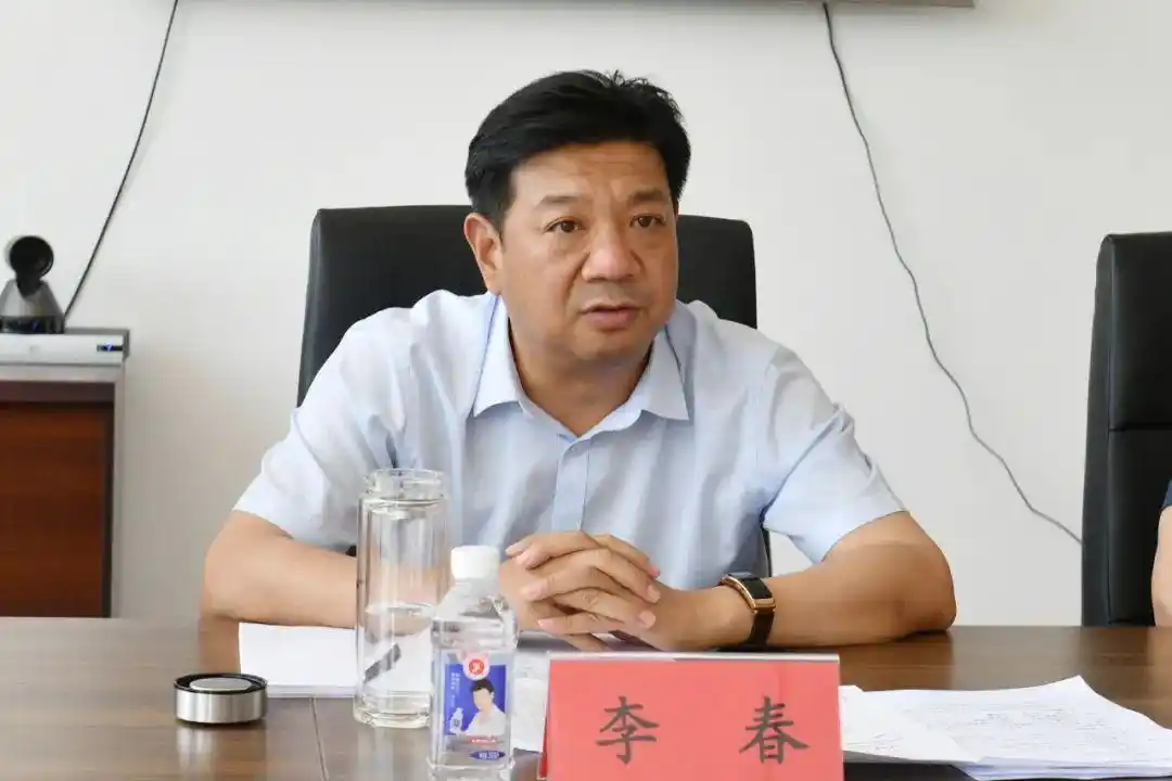 县委书记李春到乡镇和企业调研