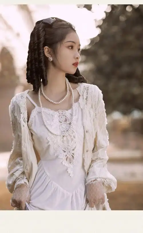 琳玺linxi 民国女卷发罗马卷长发复古民国风旗袍发型金粉世家白秀珠