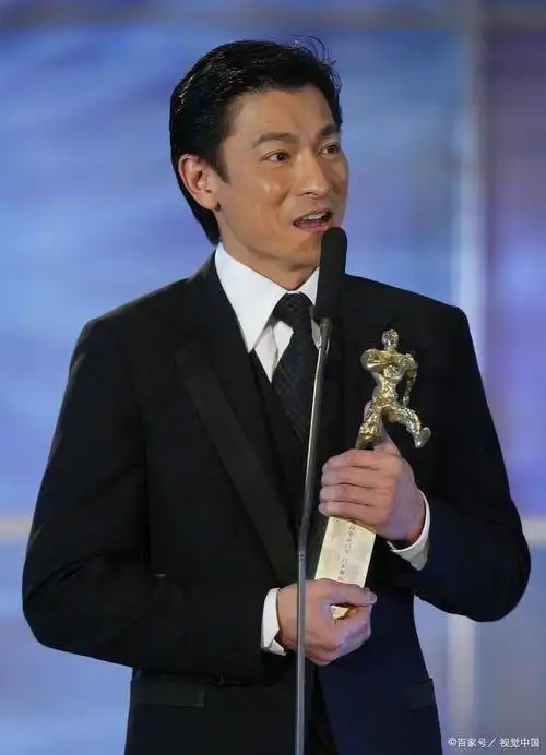 华语乐坛和电影界的巨星-刘德华