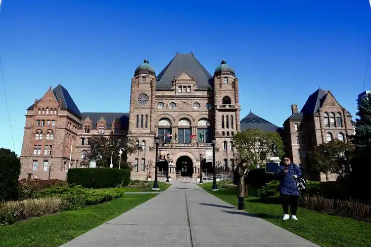 走进多伦多大学(摄影首发)