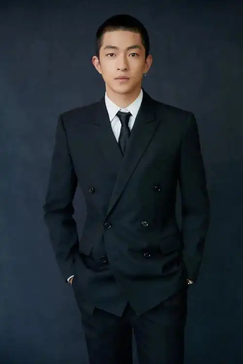 张一山和宋妍霏还没公开就结束像这样的事情真不少