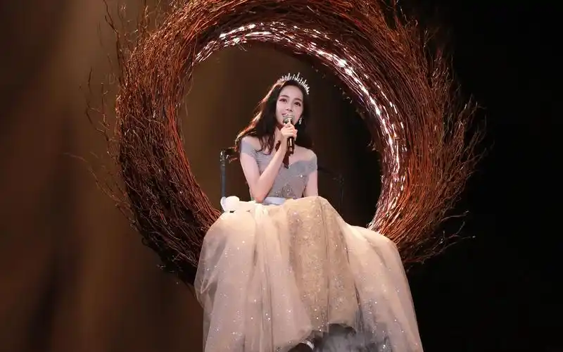 迪丽热巴20201030一千零一个愿望热巴在天上唱歌啦附mc部分彩排片段