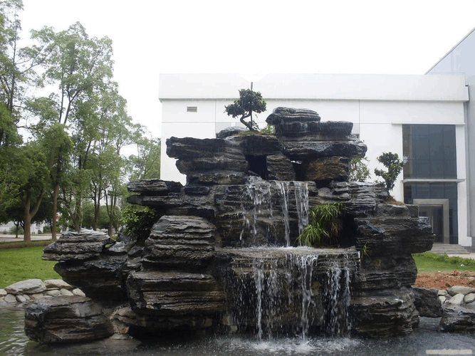 所有分类 工程科技 城乡/园林规划 庭院假山案例图 在别墅庭院景观