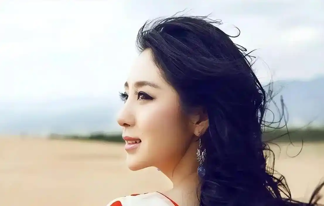 云飞妻子郭津彤:古典第一美女 郭津彤,古典美人,歌声甜美,古装中展现