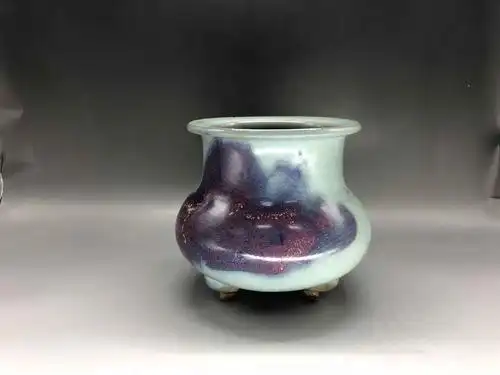 宋钧窑青釉紫斑鬲式三足炉