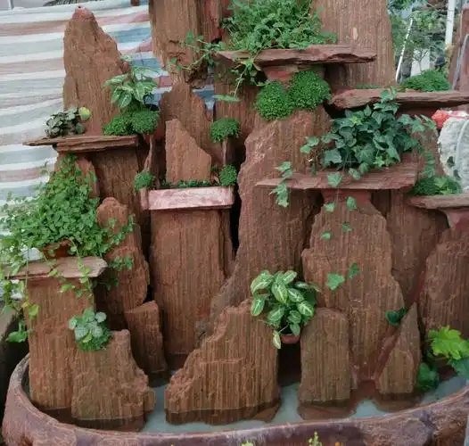 盆景里的小假山惟妙惟肖小盆景假山造型图