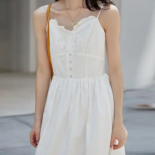 仙女连衣裙女2020新款夏天显瘦长裙法式初恋白色吊带裙收腰桔梗裙