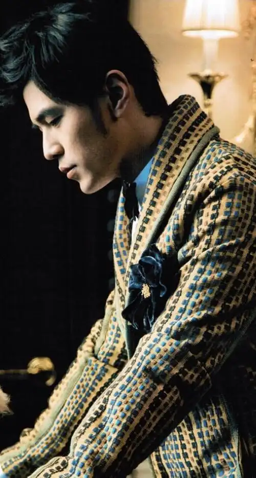 找一张周杰伦的照片,求