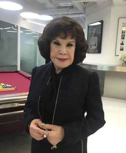 都这把年纪了,就别装美了吧_邵音音_麦当娜_硅胶