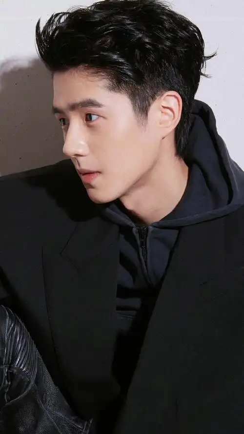 刘昊然有刘海vs没刘海##刘昊然的骨相