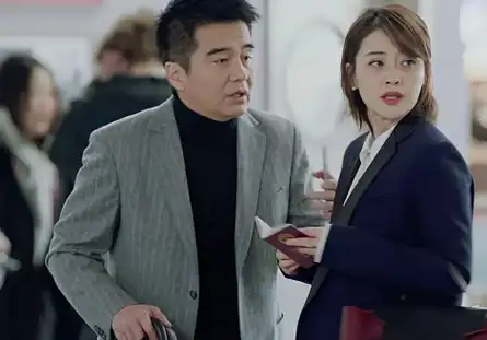 陪读妈妈:同送老婆出国,有钱老公说3句话,没钱老公叮嘱30句话_李娜