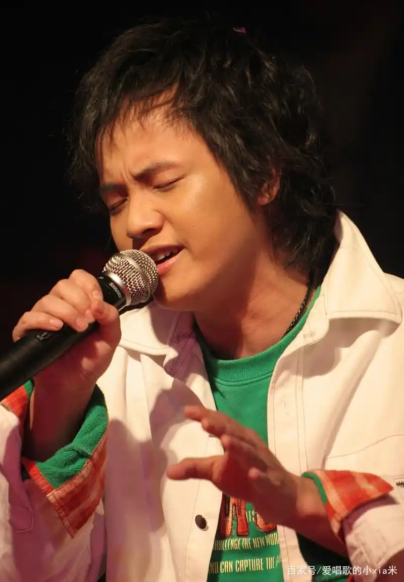 《包容》《一万个理由》丨郑源红极一时却隐退歌坛,原因是啥?