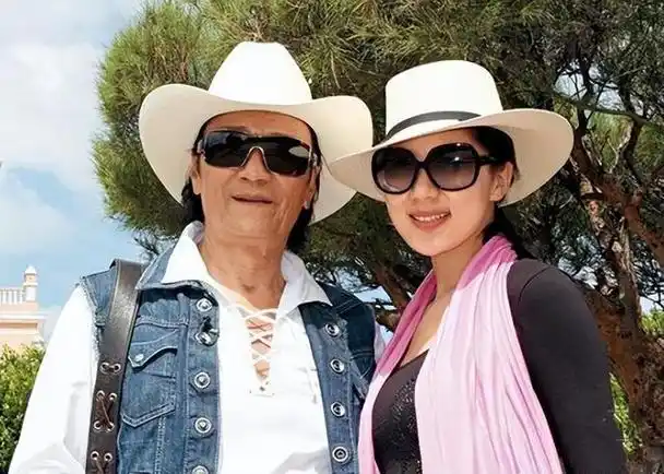 coco是多少岁与谢贤在一起的(和谢贤分手四年后)(28)