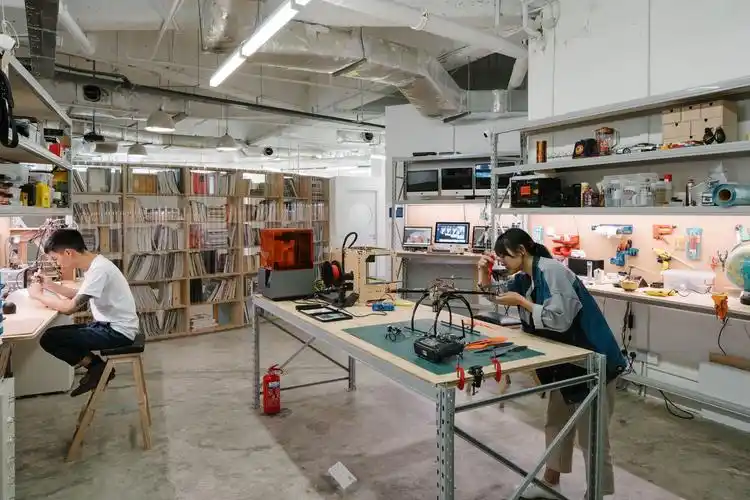 最新游戏公司办公室室内装饰效果图片-城起装修效果图