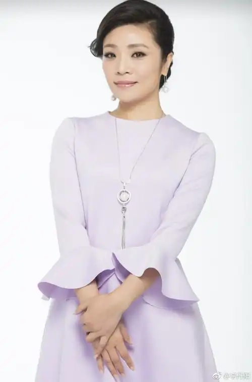 中国女高音歌唱家,中国人民解放军火箭军政治部文工团国家一级演员