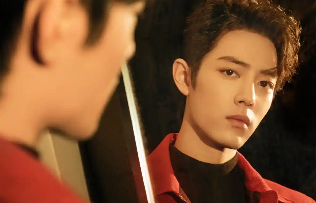 最新肖战帅气壁纸_忧郁帅气的肖战