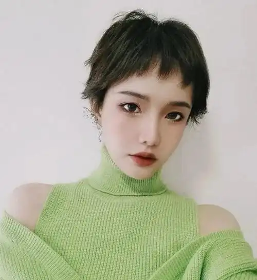 眉上狗啃刘海短发推荐 这么剪又酷又飒美炸街_刘海发型 - 美发站