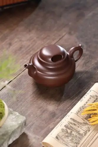 正高级工艺美术师任航:人间珠宝何足取,宜兴紫砂最要得