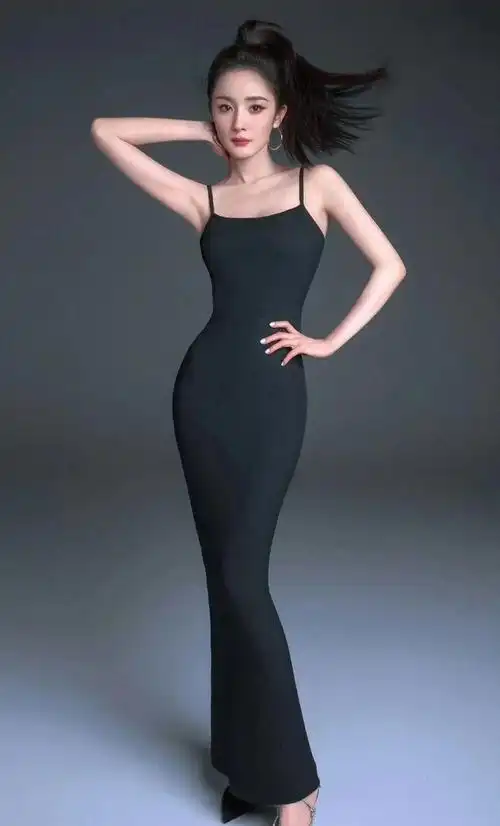 杨幂体操服写真,火辣身材尽显眼底