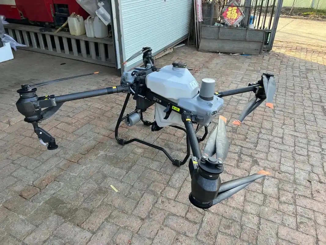 出售大疆t50.出售大疆t50植保无人机,全能套装原厂燃油充 - 抖音
