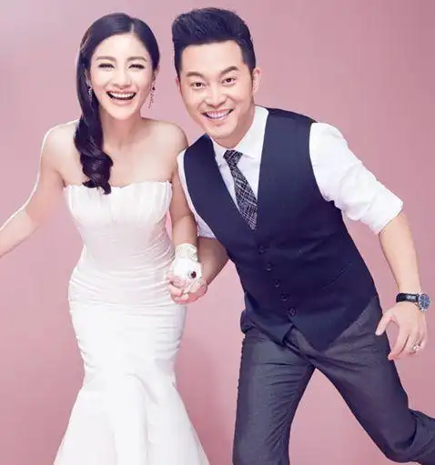 低调沙溢公开秀恩爱,却被爆跟胡可在一起是因为前任使他太痛苦?