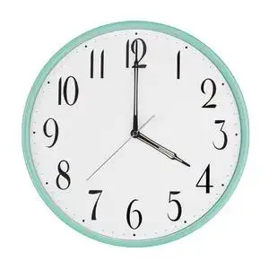 圆形时钟上的四个小时照片