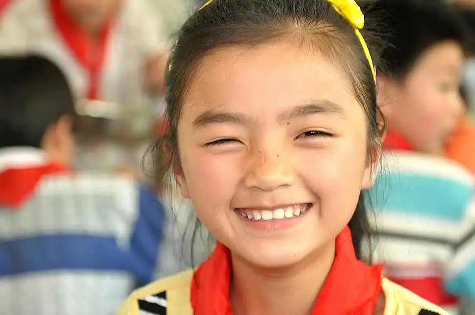 2012美丽童行之湖湘助学行孩子们的笑脸